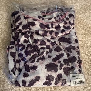 Buskin’s Animal Print Lounging Set